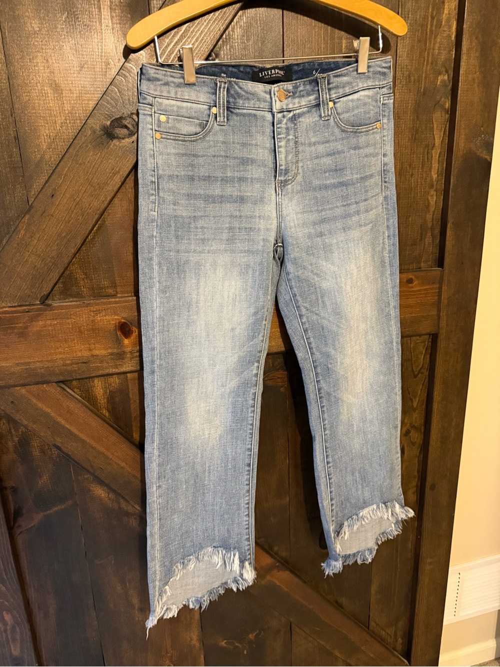 Liverpool Light Blue Frayed Cropped Jeans